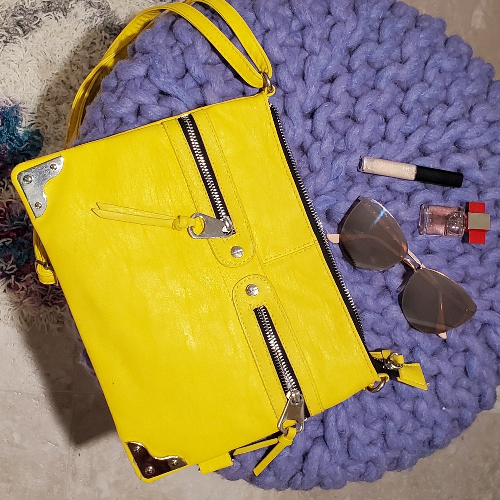 Cesca Citrus Yellow Purse